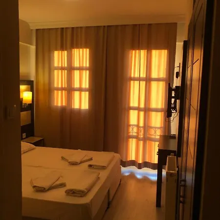 Sun 2* Çeşme